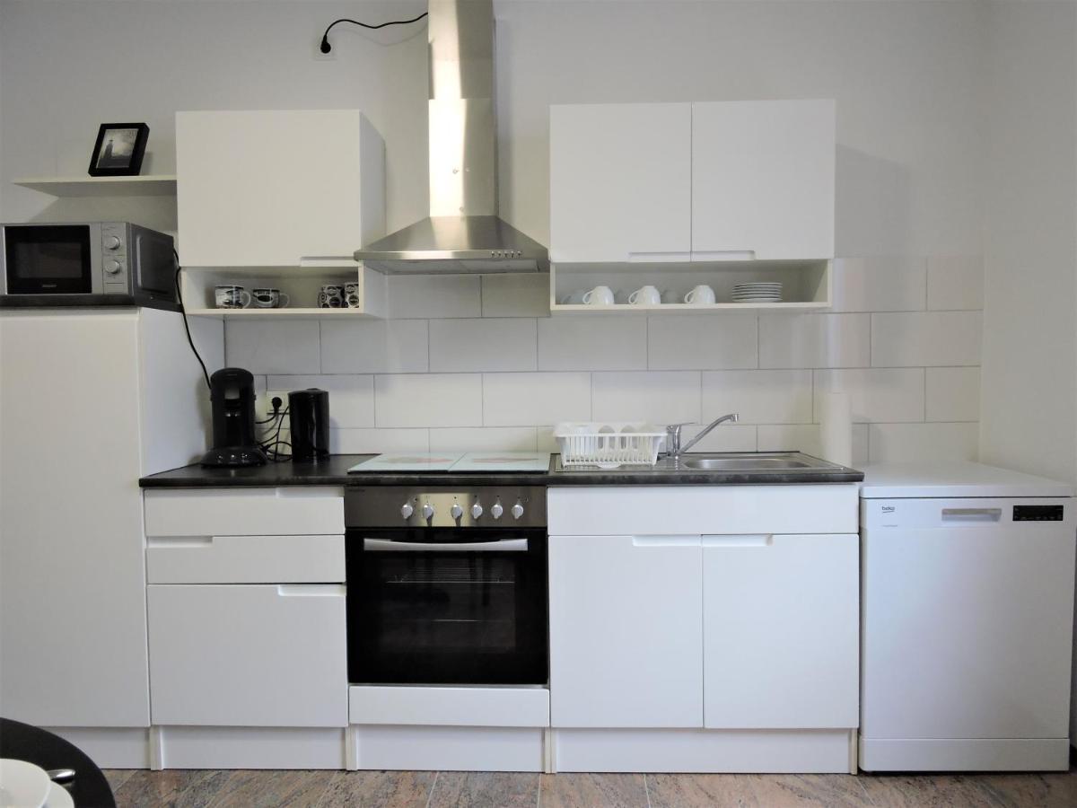 Ferienwohnungen Haus Scheidter 40 萨尔布吕肯 外观 照片