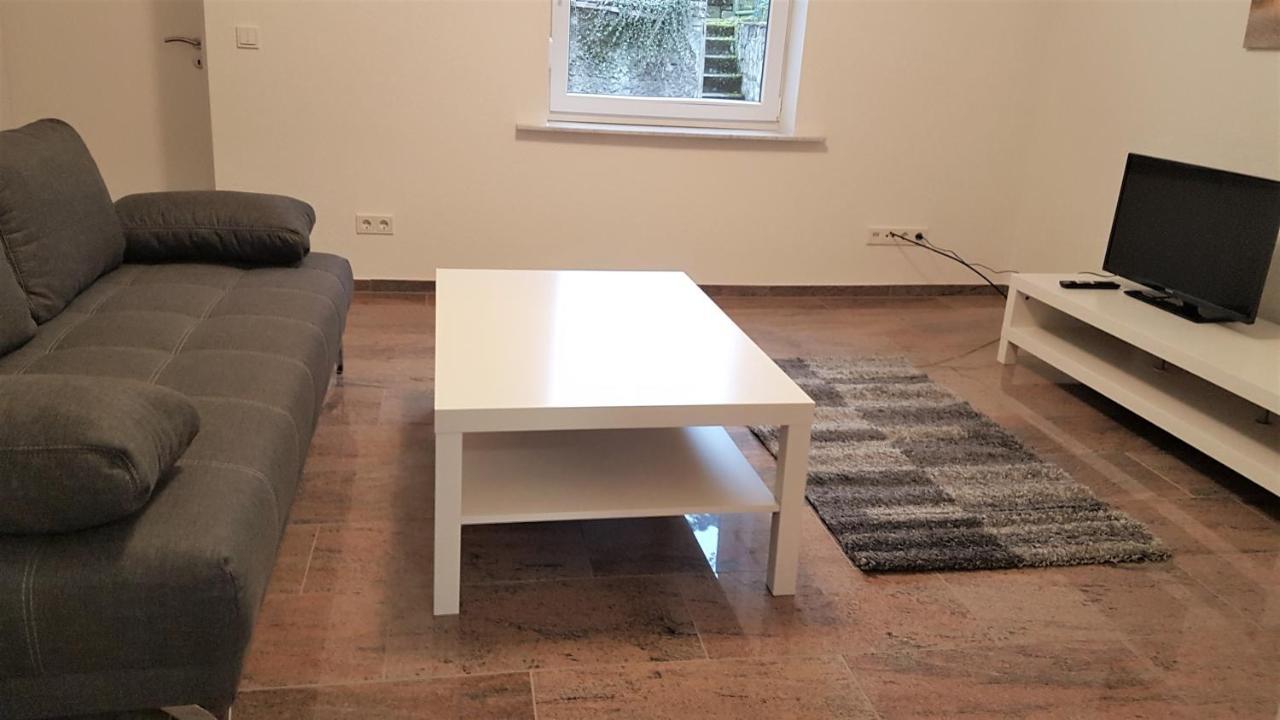 Ferienwohnungen Haus Scheidter 40 萨尔布吕肯 外观 照片